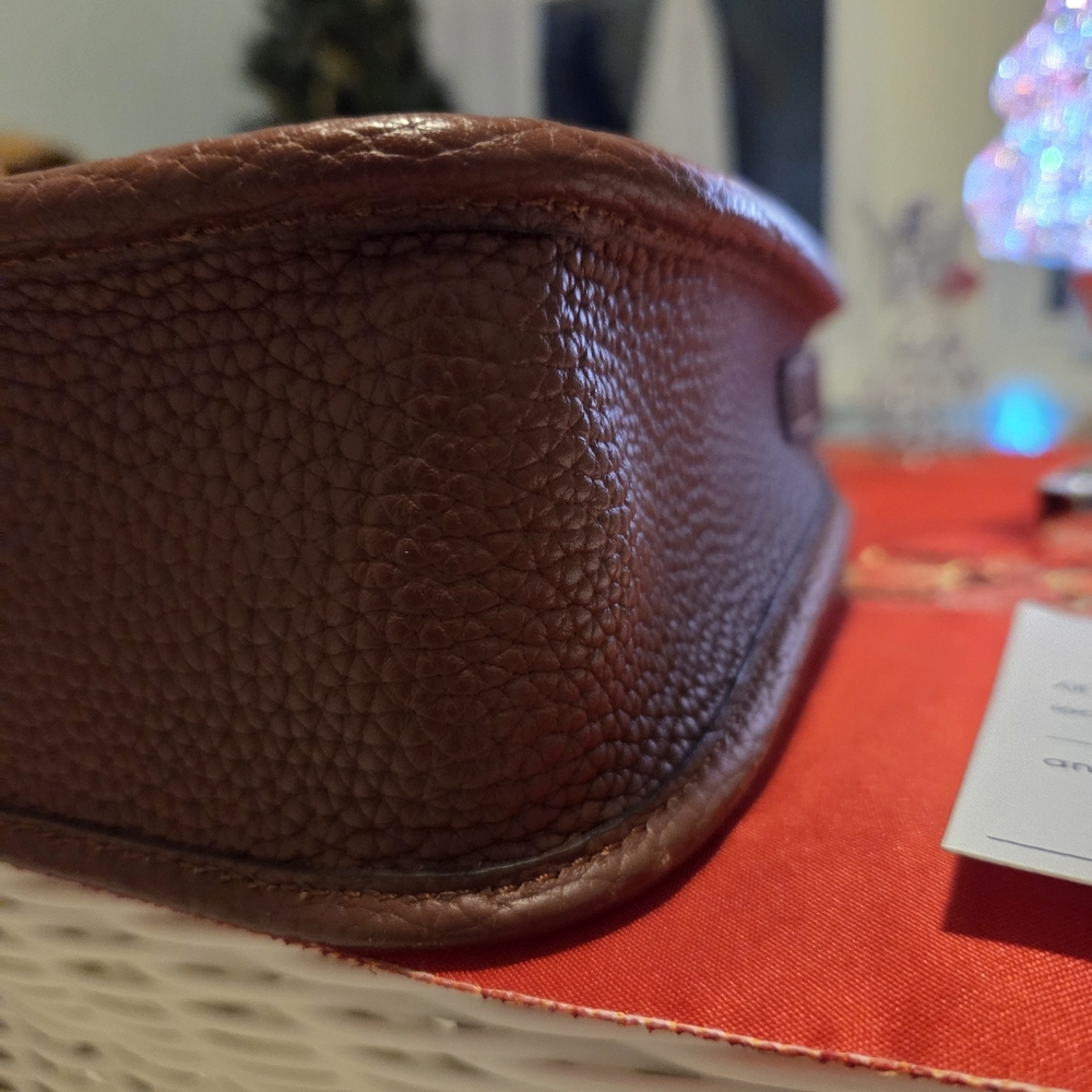 Henry's By Dooney & Bourke Small Crossbody In Chocolate NWT - Picture 7 of 16